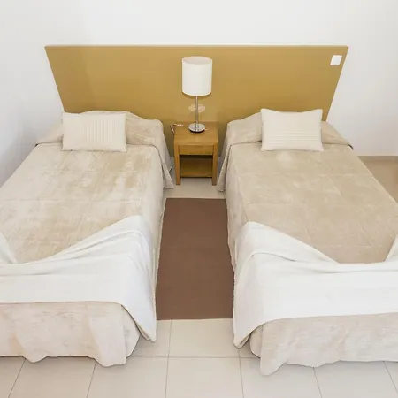 Oliveira Apartment