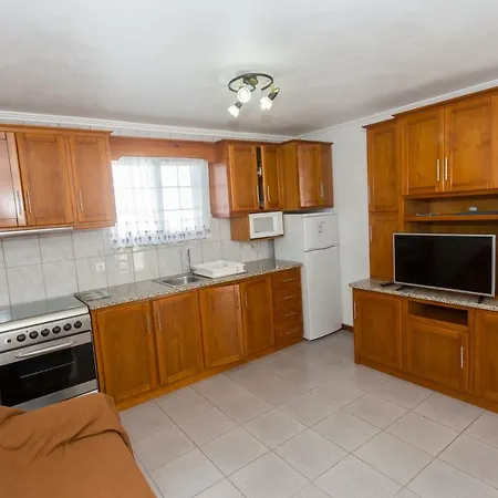 Oliveira Apartment