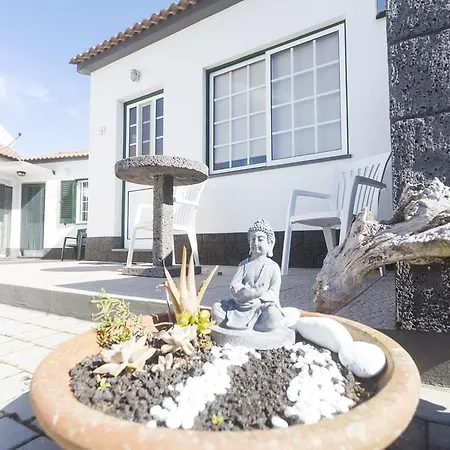 Oliveira Apartment *