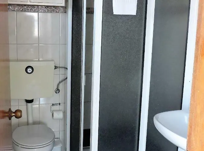 Oliveira * Madalena (Azores)